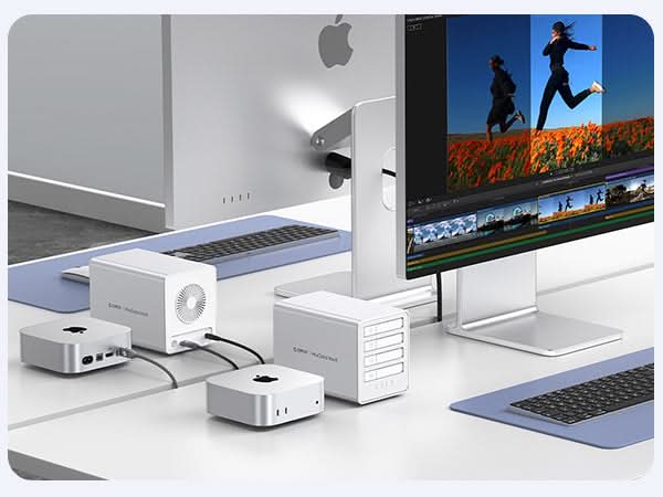 ORICO 88 Series 4-Bay USB4 NVMe SSD Enclosure