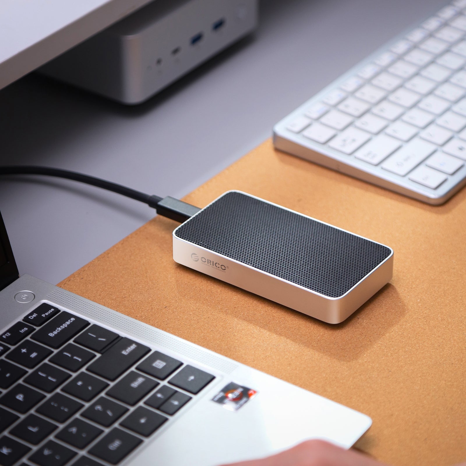 ORICO X50 Thunderbolt 5 SSD Enclosure 80Gbps Fanless Cooling