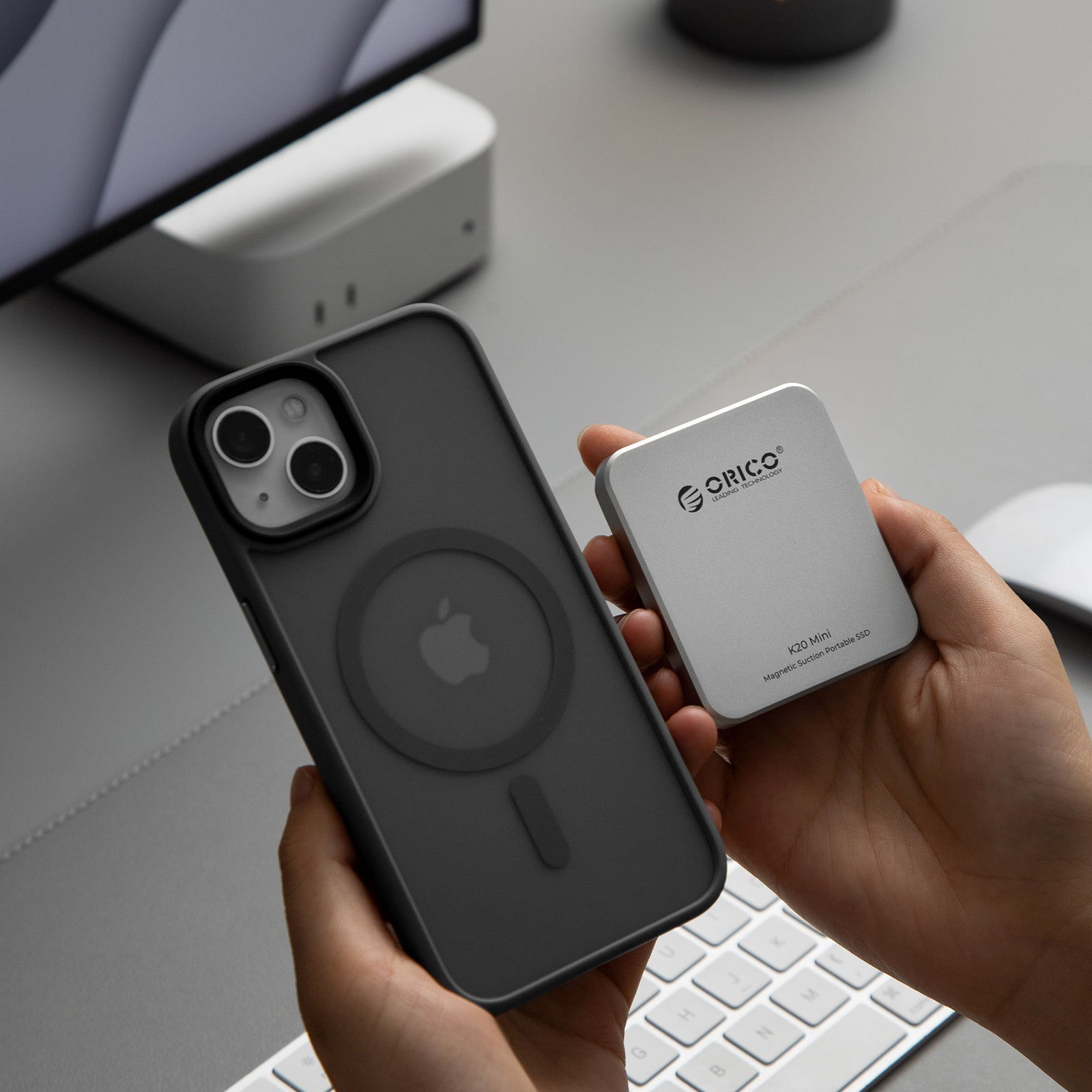 ORICO K20MINI Ultra-Slim Magnetic Portable SSD for iPhone Orico
